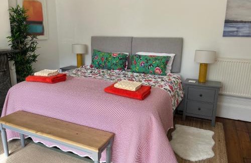 Royal Tunbridge Wells Apartment | Elegant Bloomsbury Apartment in Tunbridge Wells