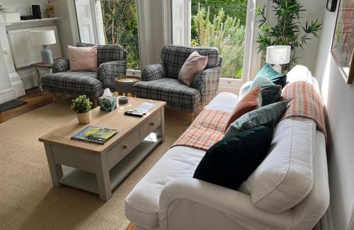 Royal Tunbridge Wells Apartment | Elegant Bloomsbury Apartment in Tunbridge Wells