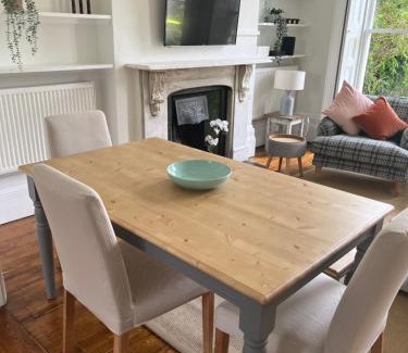 Royal Tunbridge Wells Apartment | Elegant Bloomsbury Apartment in Tunbridge Wells