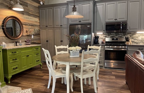 Valley Mills Cabin | Elegant Country Cottage