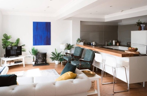 North West Apartment | Elegant West End Flat in Glasgow