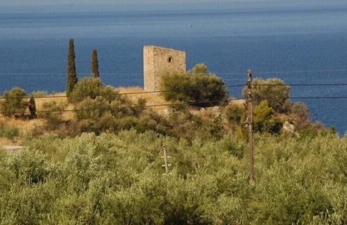 Kardamyli Villa | 'Eleonas Houses' traditional villas with swimming pool in Kardamyli