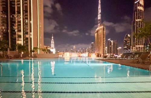 Za'abeel 2 Apartment | Elite 4 Bedroom Luxury Apartment, Burj Khalifa View, Opposite Dubai Mall, Infinity Swimming Pool