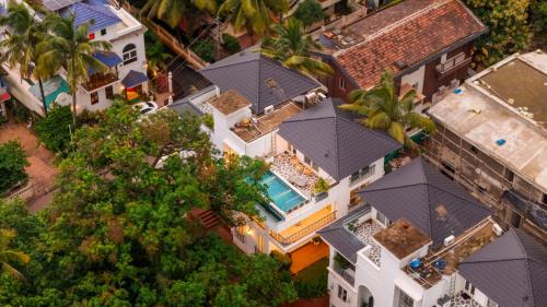 Assagao Villa | ELIVAAS Purple Coral Luxe 5-BHK Villa With Two Pvt Pools & Lift