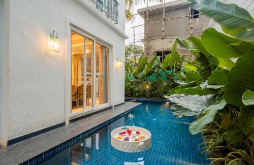 Assagao Villa | ELIVAAS Purple Coral Luxe 5-BHK Villa With Two Pvt Pools & Lift