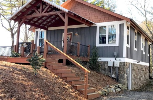 Apple Ridge Villa | Elkhorn Rustic Blowing Rock Cabin Amazing Views