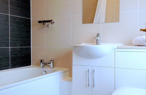 Wolverhampton Hotel | Ely House Hotel