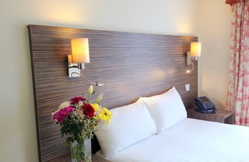 Wolverhampton Hotel | Ely House Hotel