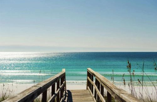 Miramar Beach Hotel | Embassy Suites by Hilton Destin Miramar Beach