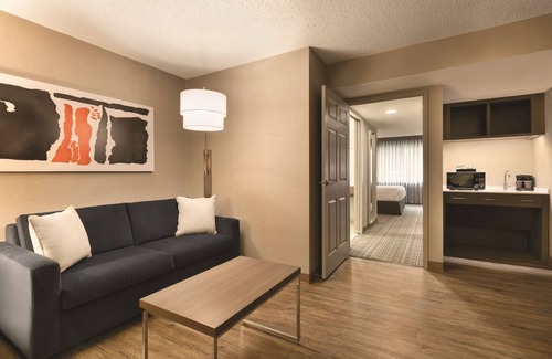 Richmond Hotel | Embassy Suites by Hilton Richmond