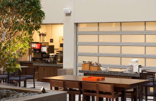 West Bloomington Hotel | Embassy Suites by Hilton Bloomington/Minneapolis