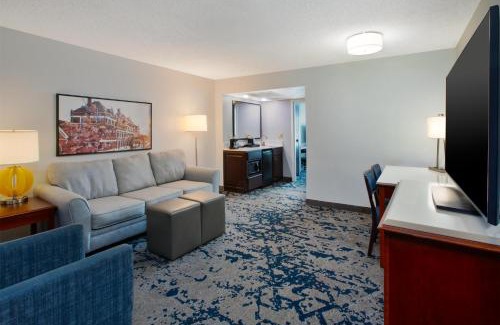 Montgomery Hotel | Embassy Suites Montgomery - Hotel & Conference Center