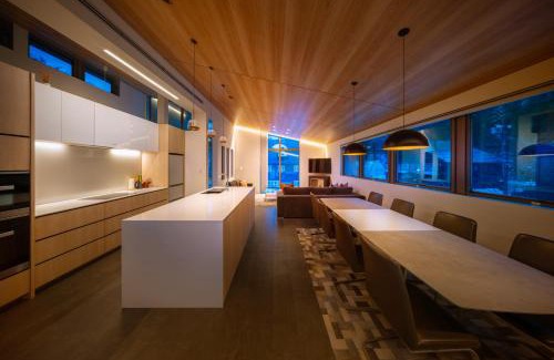 Iimori Ski Chalet | Eminence by The Hakuba Collection