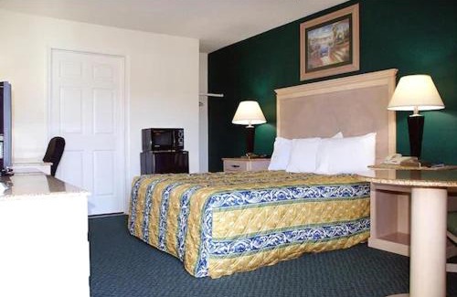 Absecon Hotel | Empire Inn & Suites Absecon/Atlantic City