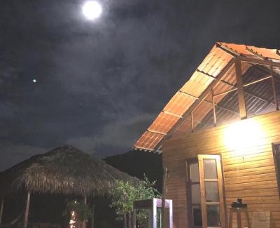 Manta Ski Chalet | Encantadora y Tranquila Casa de Playa Vista al Mar