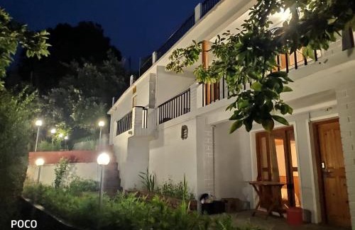 Mukteshwar Bed & Breakfast | Enchanted Hills Farmstay
