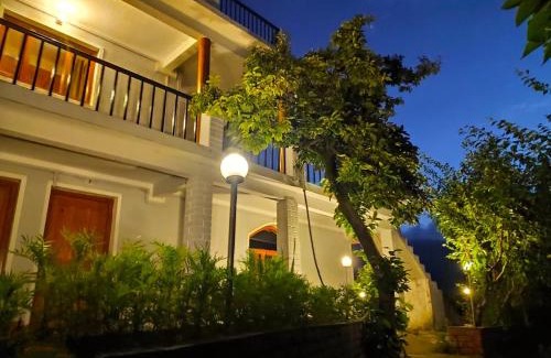 Mukteshwar Bed & Breakfast | Enchanted Hills Farmstay