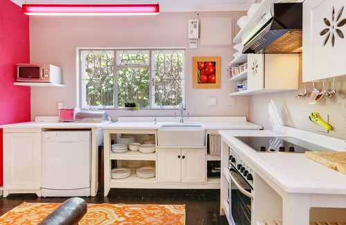 Camps Bay House | Enchanting 4 bed/4bath just one block from the beach, in private secluded garden