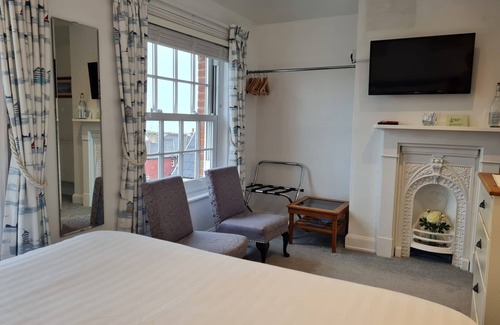Cowes Bed & Breakfast | Endeavour House