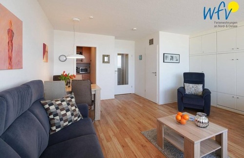 Borkum Apartment | Enjoy a fantastic view of the North Sea! In this cozy fer