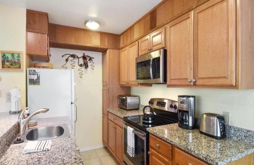 Kings Beach House | Enjoy Forest Views Retreat at Kingswood Village