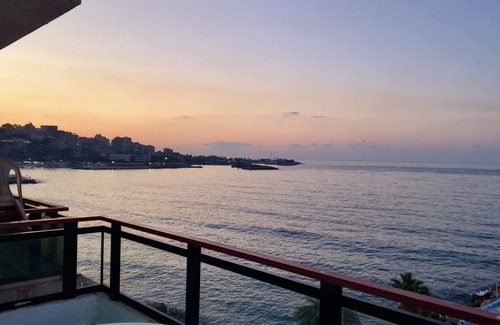 Jounieh Ski Chalet | ★ Enjoy Sunsets- Panoramic view- Couple’s Getaway