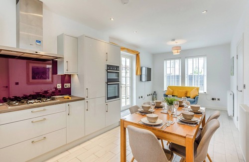 Balloch Cottage | Enjoy the décor and all the space that this house has to offer.