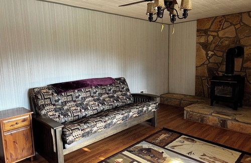 Dandridge House | Enjoy the summer at Douglas Lake nearby Smoky Mountains, Pigeon Forge/G-burg