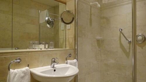 Newcastle Hotel | Enniskeen Country House Hotel