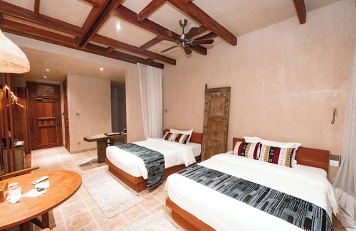 Bujenje Cabin | Entikko Safari Lodge