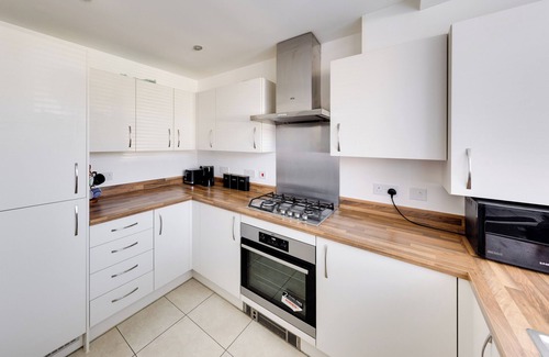 Reading House | Entire 4 Bedroom Guest House In Reading