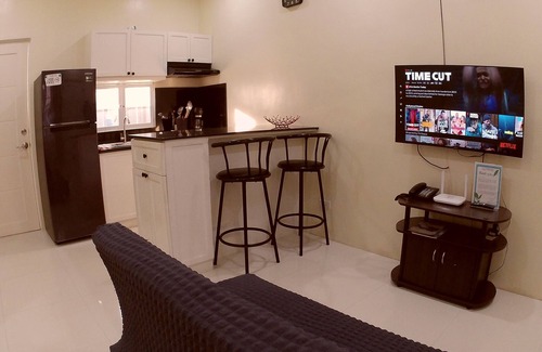 Canaman House | Entire home/Fully furnished/Netflix/AC/Wash/Dyer