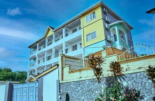 Freetown Apartment | era residences