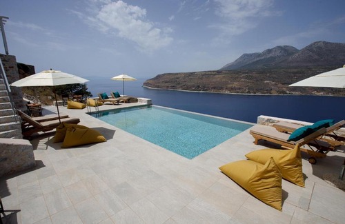 Limeni House | ERMIS-APEA Villas