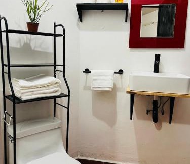 Santo Domingo House | Escape Romántico en Tepoztlán, Habitación Privada y Céntrica