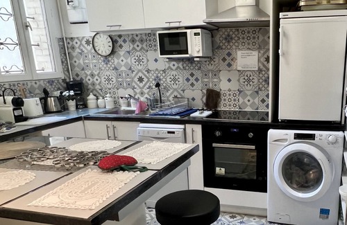 Chaillot Apartment | Etoile Champs Elysées, beautifully decorated and quiet apartment, 2 BD .
