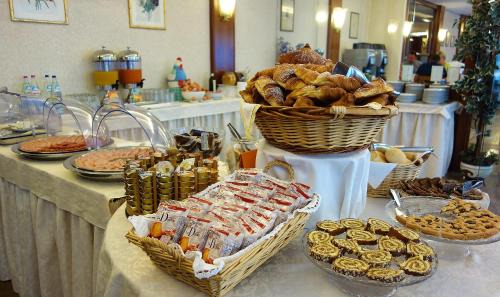 Ovest Hotel | Euromotel Croce Bianca