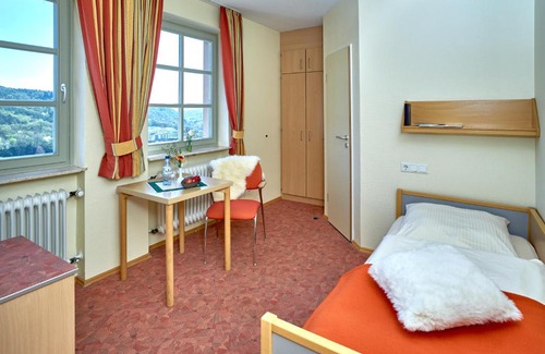 Bad Muenster am Stein-Ebernburg Hotel | Ev.Familienferien-und Bildungsstätte Ebernburg