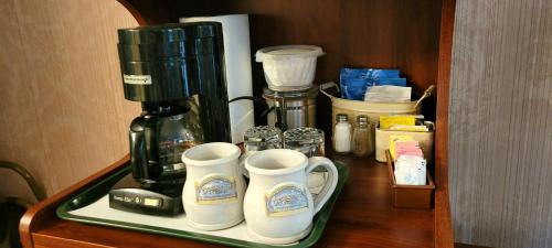 Eureka Springs Hotel | Evening Shade Inn