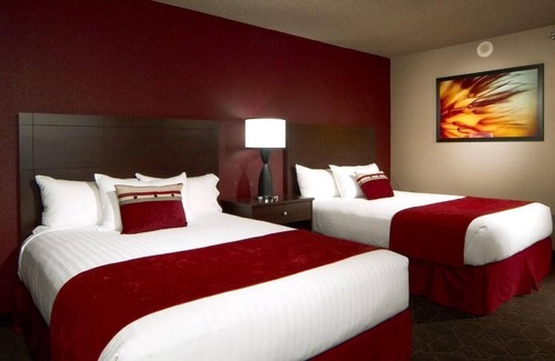 Laughlin House | Everything You Need For A Comfortable Stay! 4 Modish Units, Free Parking, Casino