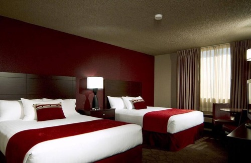 Laughlin House | Everything You Need For A Comfortable Stay! 4 Modish Units, Free Parking, Casino