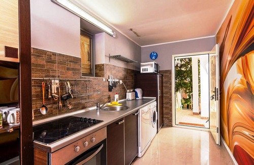 Rafajlovici Apartment | Exclusive 2 bedrooms apartment, 2 minutes walk to a sandy beach.