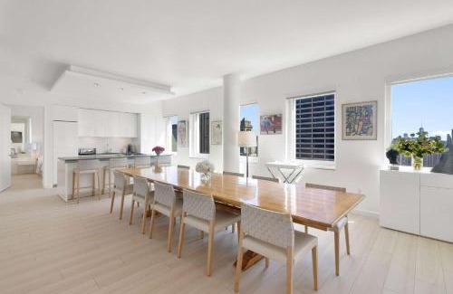 Central New York City Apartment | Exclusive Apartment Midtown Manhattan NYC Luxury Penthouse Sleeps 8