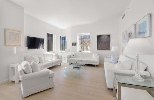 Central New York City Apartment | Exclusive Apartment Midtown Manhattan NYC Luxury Penthouse Sleeps 8