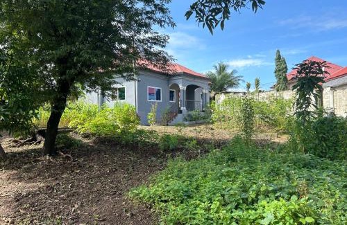 Freetown Apartment | Exclusive Boutique Style Villa