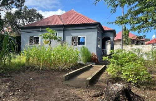 Freetown Apartment | Exclusive Boutique Style Villa