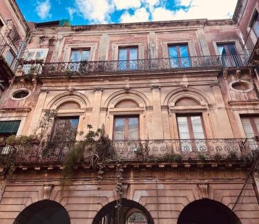 Old Town Apartment | Exclusive Catania suite