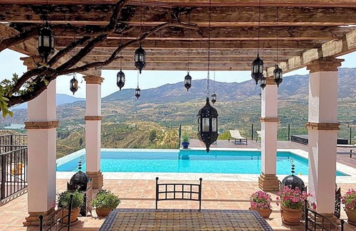 El Valle Villa | Exclusive Country Villa with Stunning Views & Infinity Pool