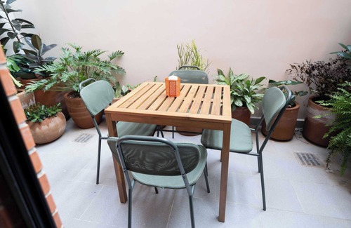 Lafayette Apartment | Exclusive Stay near Downtown | Duna S.