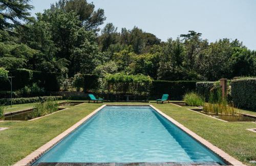 Le Pradet Villa | Exclusive waterfront villa in Domaine Rocabella - French Riviera